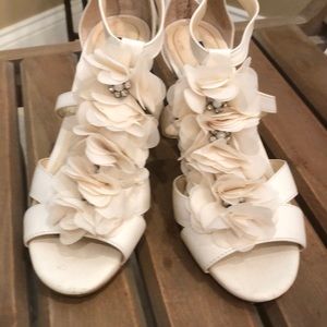 Dress shoes with flowers